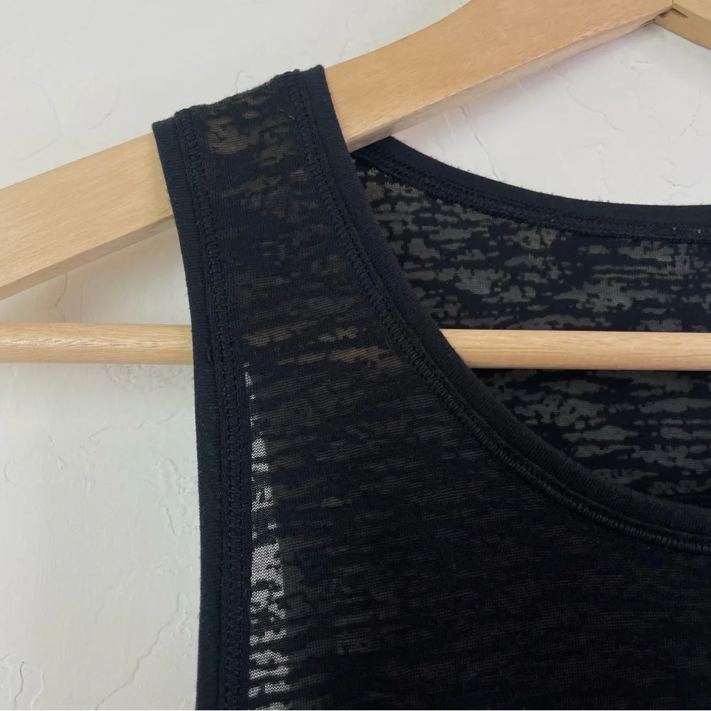 lululemon athletica honest out adds